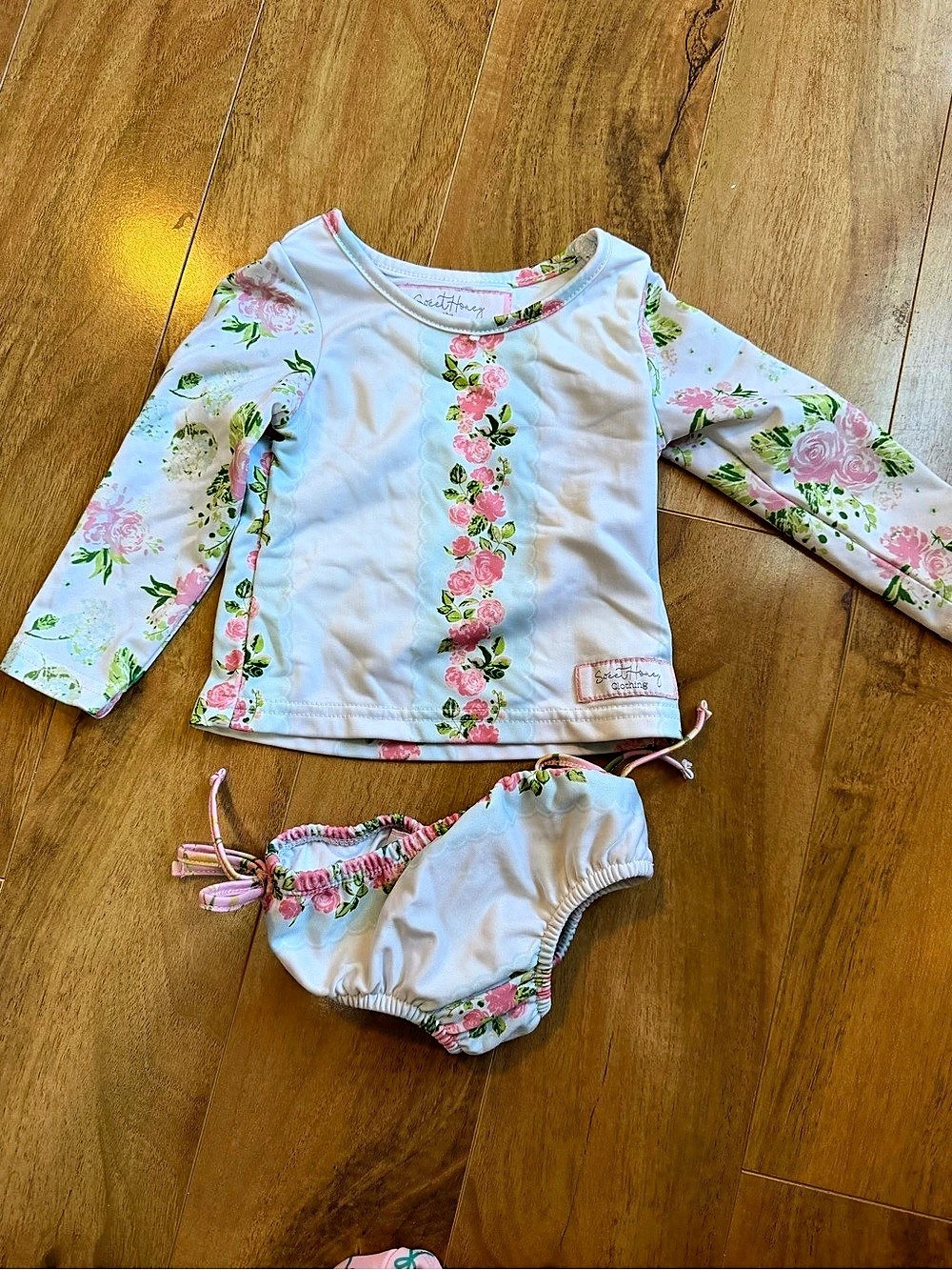 Sweet Honey Kids Floral Swim Set in White & Pink Like New